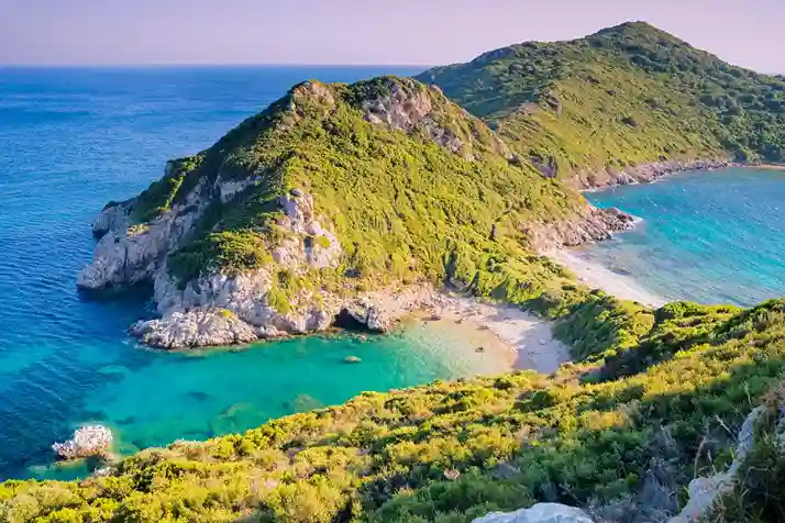 Viaggiare a poco prezzo a Corfù