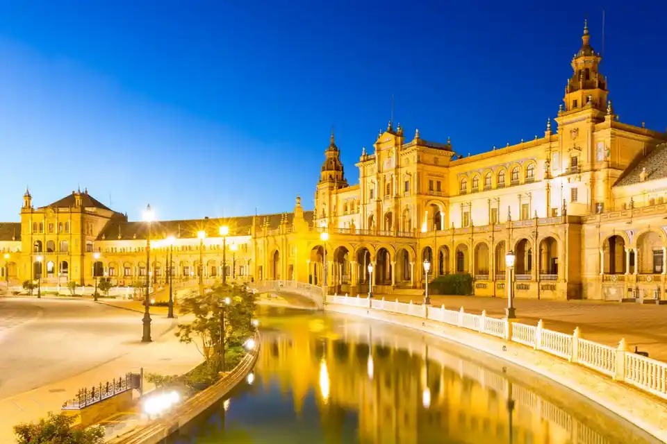 Viaggiare a poco prezzo a Siviglia