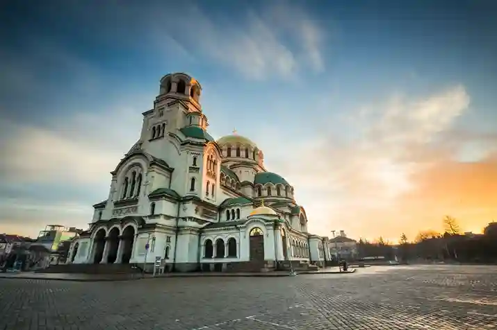 Viaggiare a poco prezzo a Sofia